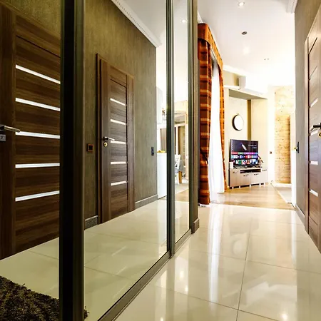 Oldrigaluxapart Free Parking