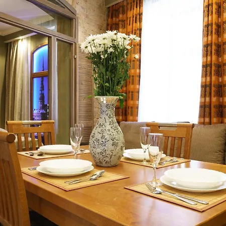 Oldrigaluxapart Free Parking